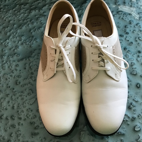 Ladies Nike Air Comfort Golf Shoes - Picture 1 of 4